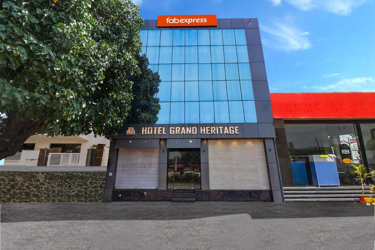 Fabhotel Grand Heritage Kurla West Мумбай Екстериор снимка